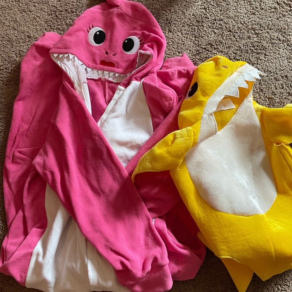 Halloween baby shark mom and me costume